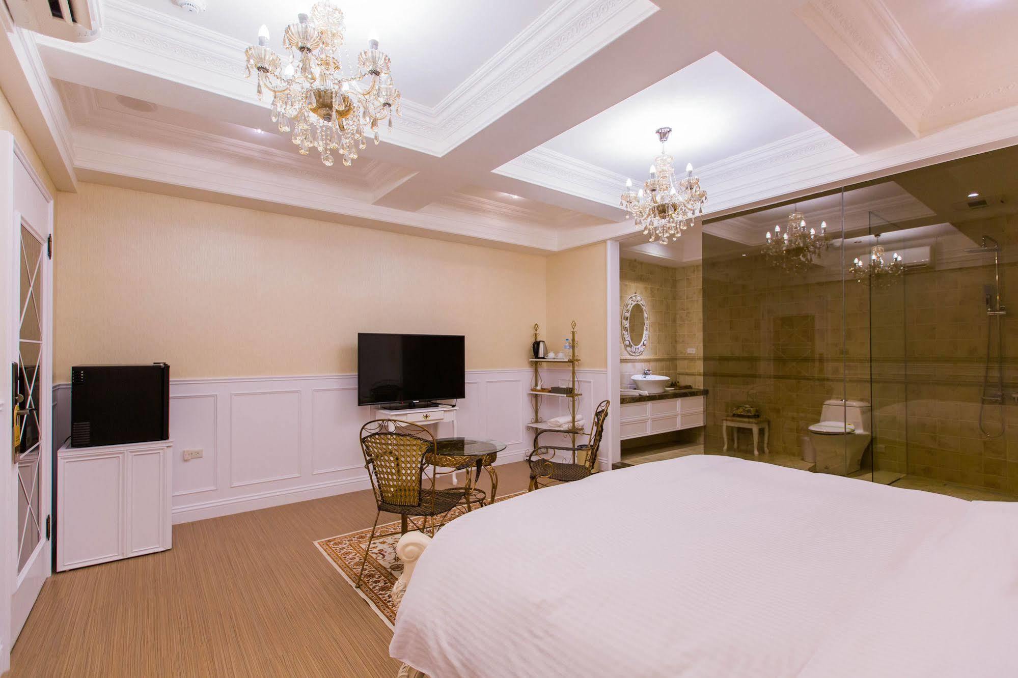 Fm Vanilla Bed And Breakfast Luodong Exteriör bild